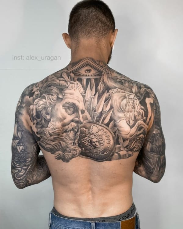 21 tattoo Zeus nas costas @alex uragan