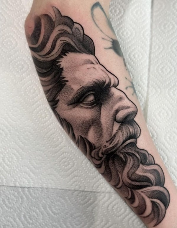 3 tatuagem grande Zeus @hipner magdalena