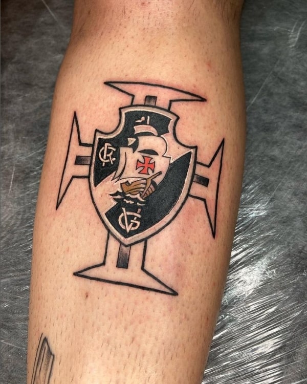 Tatuagem do Vasco: +55 tattoos SENSACIONAIS do time!