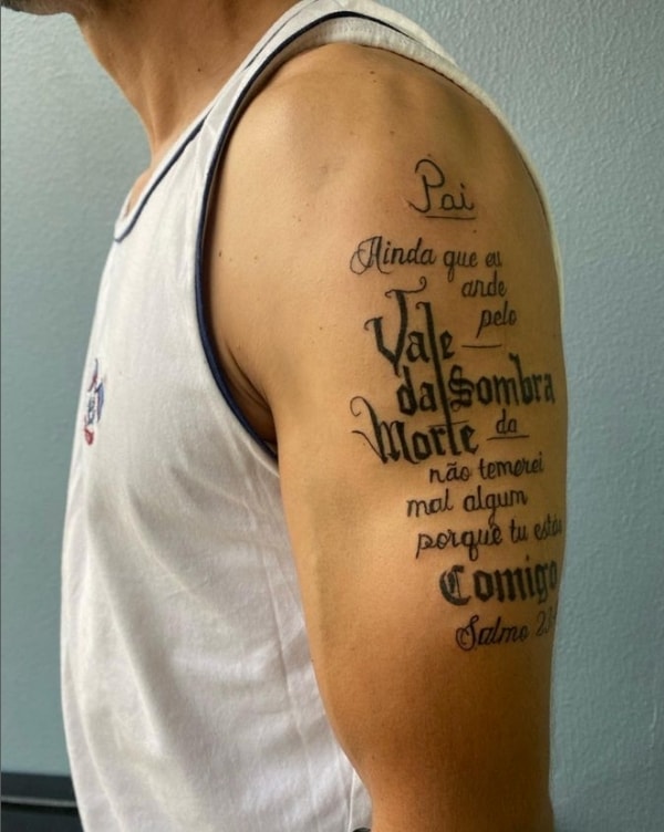 46 tatuagem masculina no braço salmo 23 @tatuador nathan