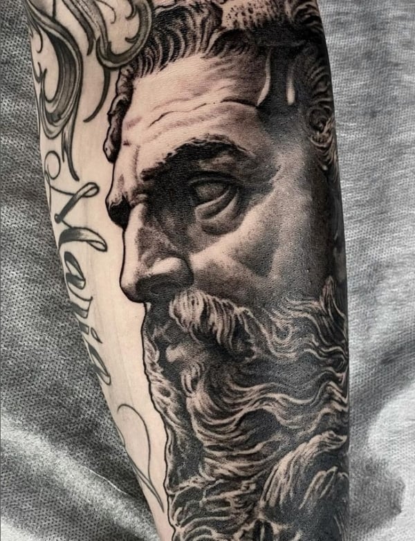55 tattoo realista Zeus @alepaz tattoos