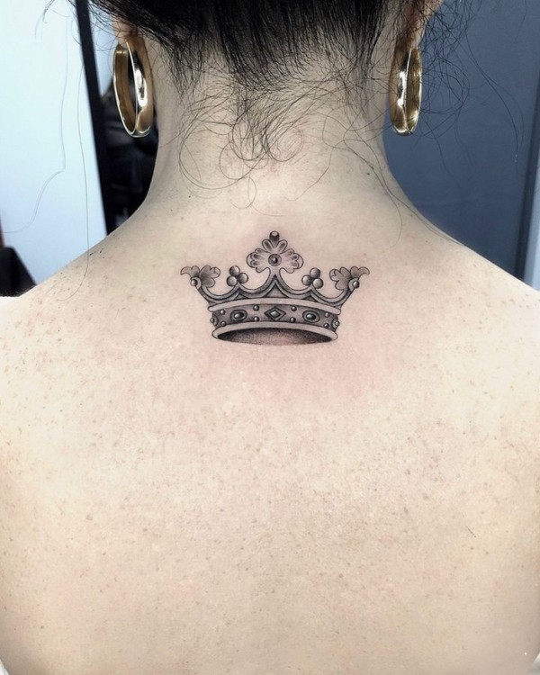 60 tattoo feminina de coroa nas costas @inkbox35 tattoo