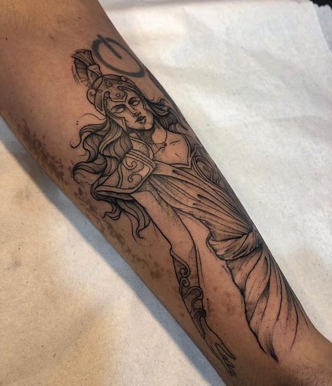 tatuagem mitologia feminina braço