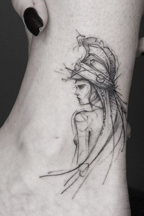 tatuagem mitologia feminina pequena