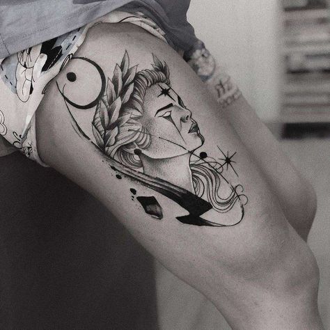 tatuagem mitologia feminina sombreada