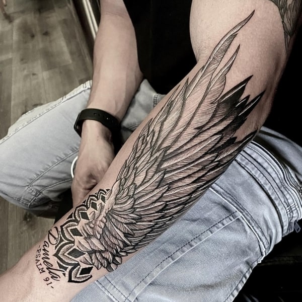 14 tattoo asa de anjo grande no braço @themanyao