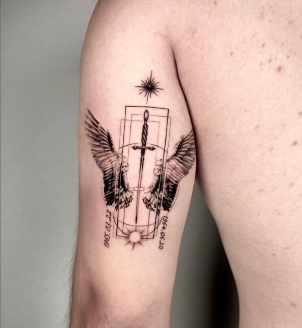 19 tattoo no braço asa de anjo @even gmt ink