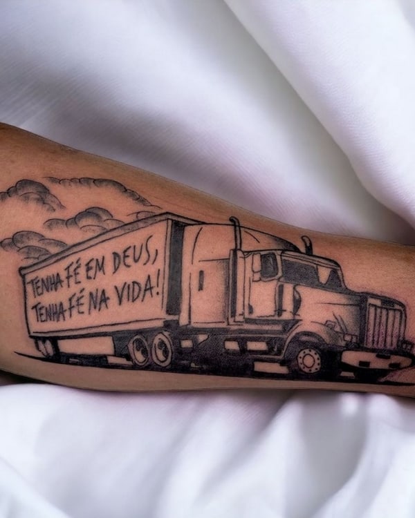 25 tattoo caminhão com frase @ tktattoo