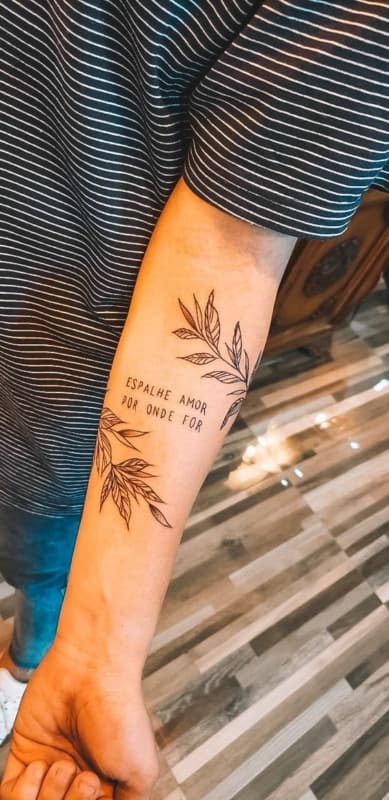 25 tatuagem de ramos com frase Pinterest