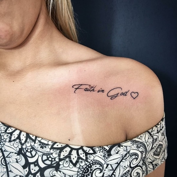 27 tatuagem feminina em inglês Finkler Tattoo