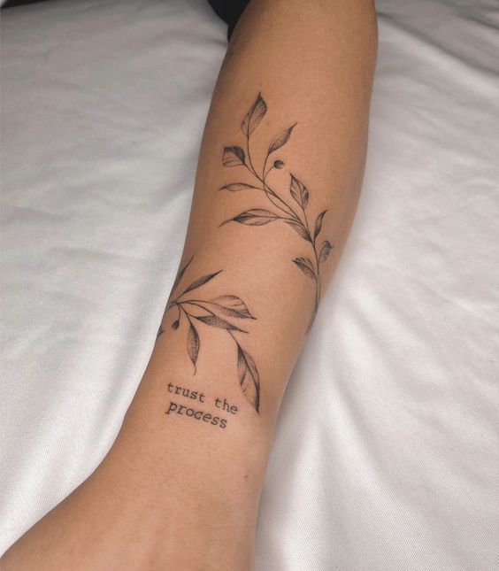 28 tattoo ramo com frase em inglês Pinterest
