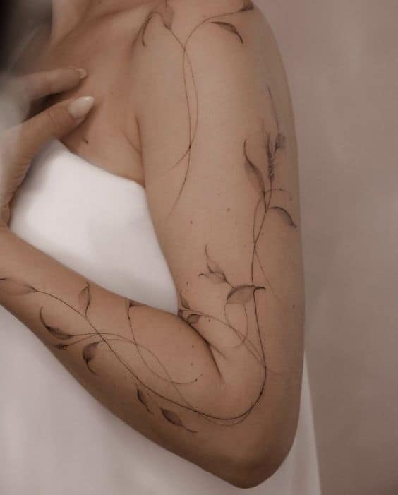 34 tatuagem grande de ramos feminina Pinterest
