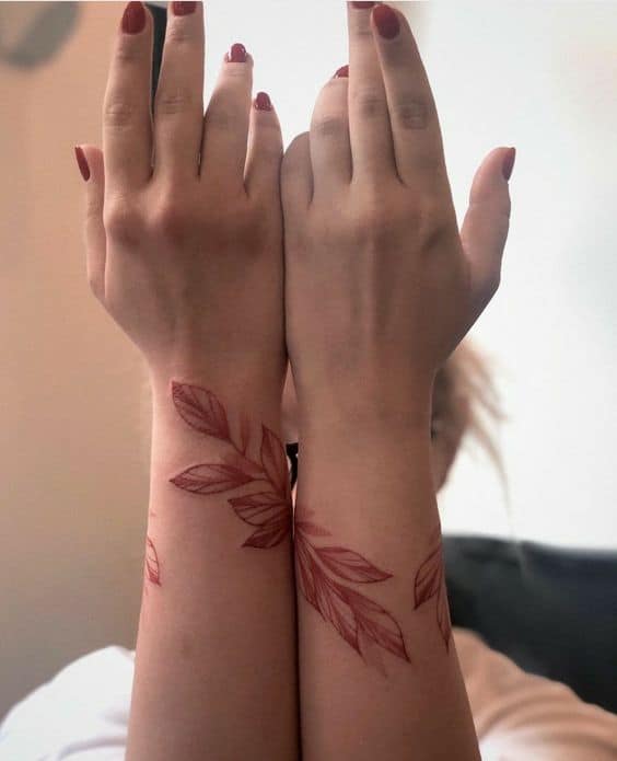 35 tatugem feminina de ramos de folhas Pinterest