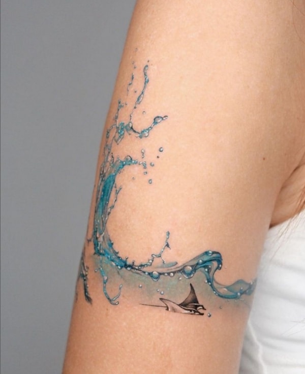 51 tatuagem colorida e delicada do mar @debrartist