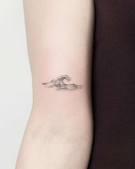 53 tattoo delicada do mar Pinterest