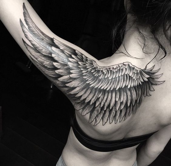 53 tattoo feminina grande asa de anjo Pinterest