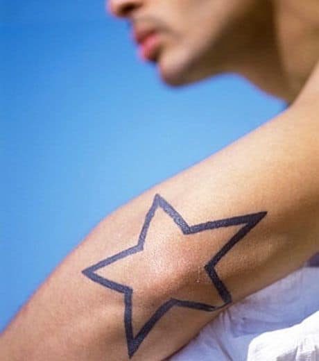 8 tatuagem de estrela no cotovelo Pinterest