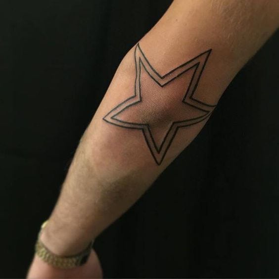 9 tatuagem de estrela no cotovelo Pinterest