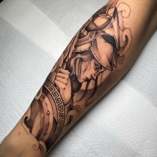 10 tatuagem grande mitologia grega deusa Atena @tek tattoo
