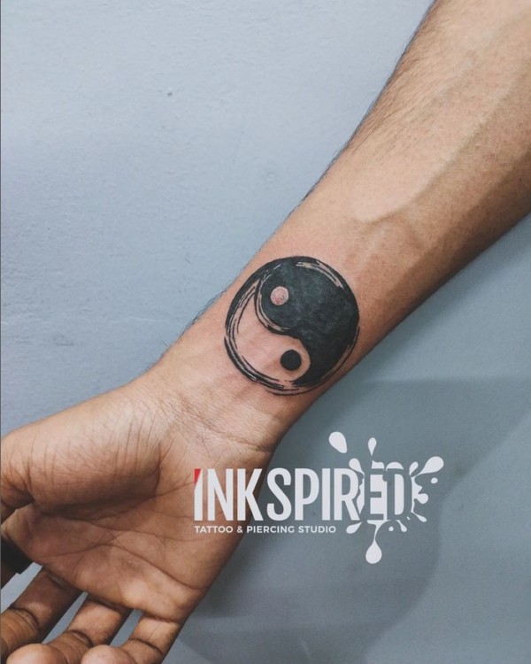 12 tatuagem no braço yin yang @inkspired tattooz
