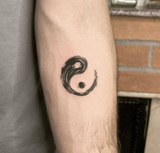 17 tatuagem masculina no braço yin yang Pinterest