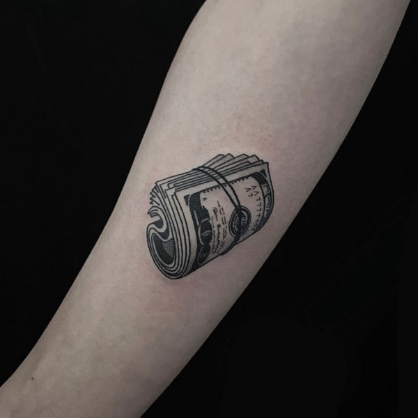 18 tatuagem de dinheiro no braço @yeontaan