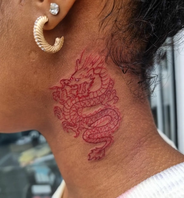 21 tattoo dragão vermelho em pele negra Emek Tattoo
