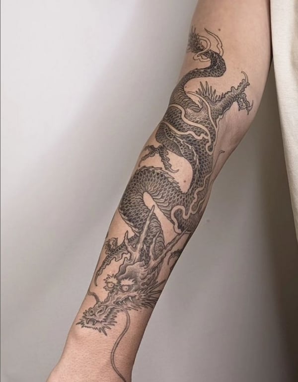 25 tattoo masculina no braço dragão oriental @aitoririmia