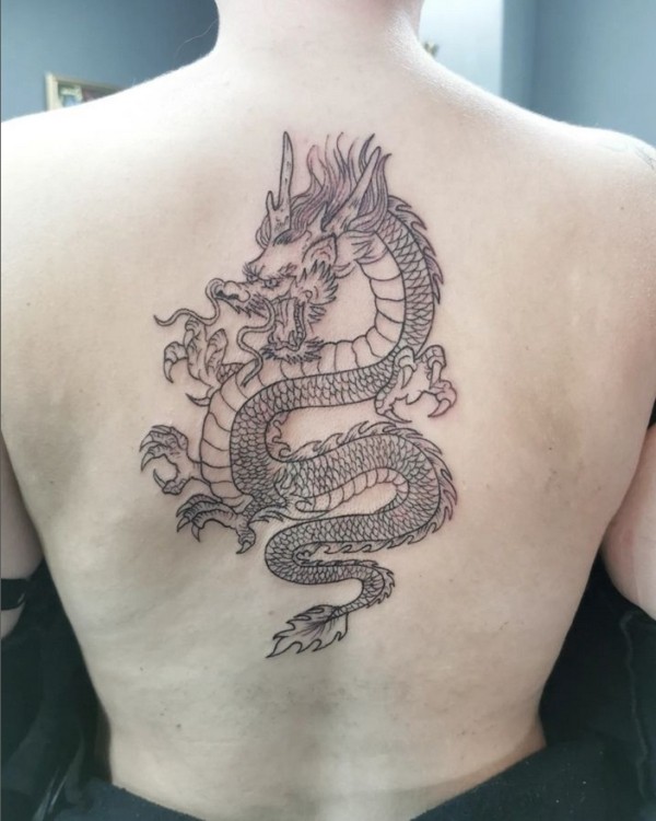 33 tatuagem dragão oriental nas costas @orsaa art