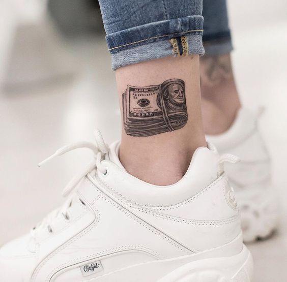 35 tatuagem dinheiro no tornozelo Pinterest