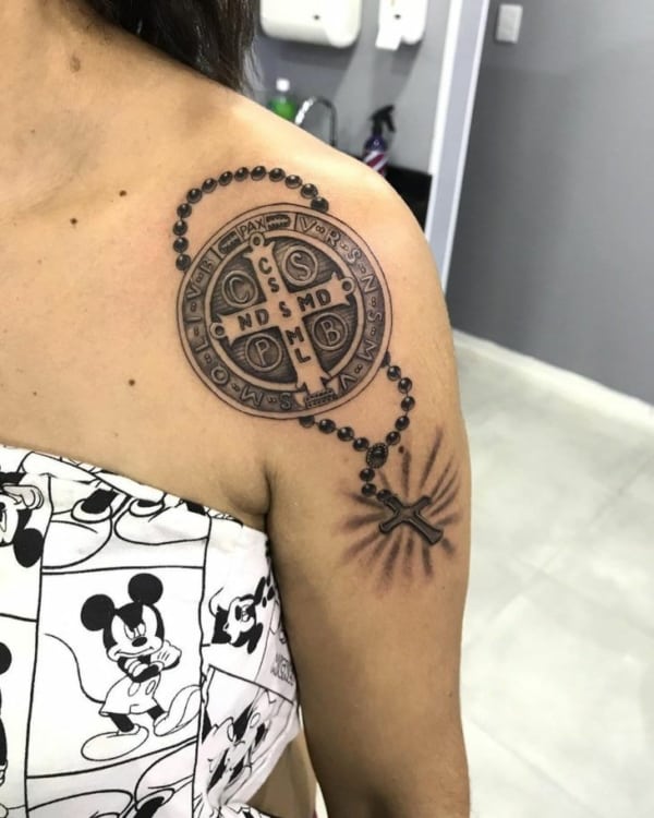 46 tatuagem no ombro São Bento Pinterest