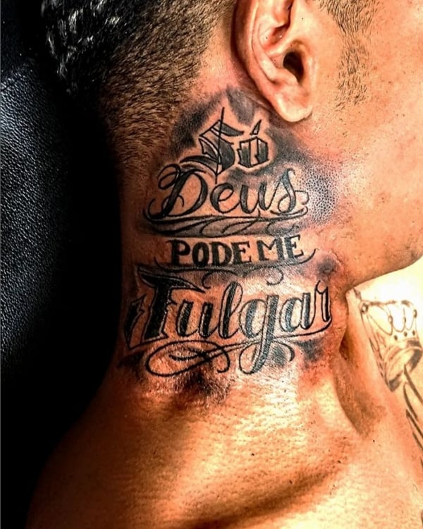 7 tattoo no pescoço só Deus pode me julgar @ marcotattoo