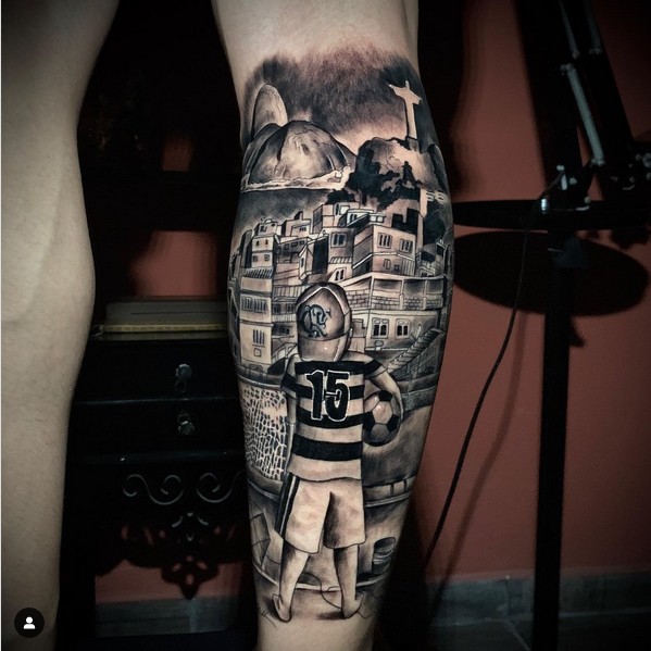 28 tattoo favela com Cristo Redentor @broutattoo
