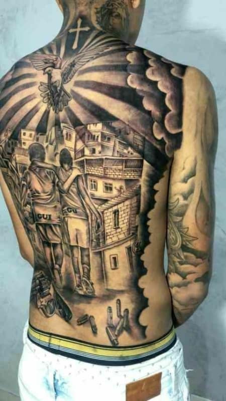 29 tattoo nas costas favela Pinterest