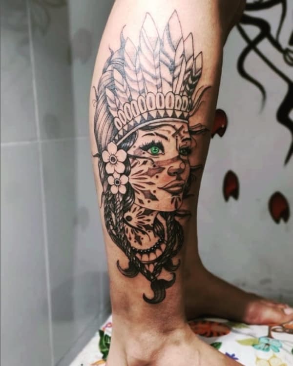 9 tatuagem na perna índia guerreira @mota tattoo