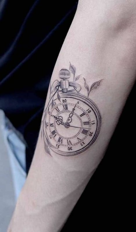 Tatuagem de relógio de bolso