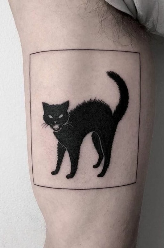 10 tattoo masculina de gato preto Pinterest