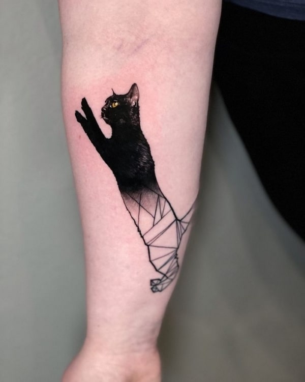 13 tatuagem moderna de gato preto @mikestatuering