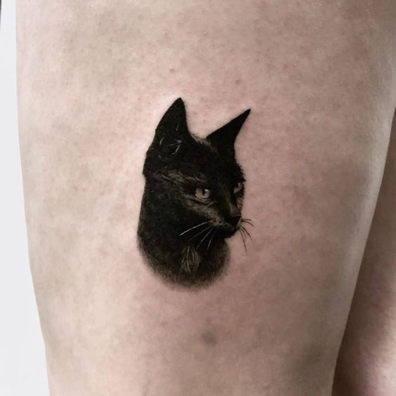 25 tatugem pequena e realista gato preto Pinterest