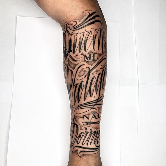 29 tattoo lettering braço Pinterest