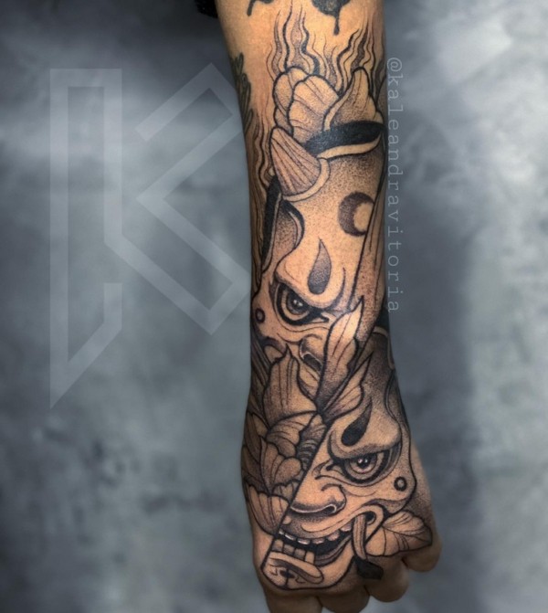 32 tatuagem Hannya mão @kale tattoo art