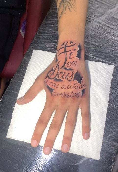 34 tattoo lettering na mão @spacetattoo arte
