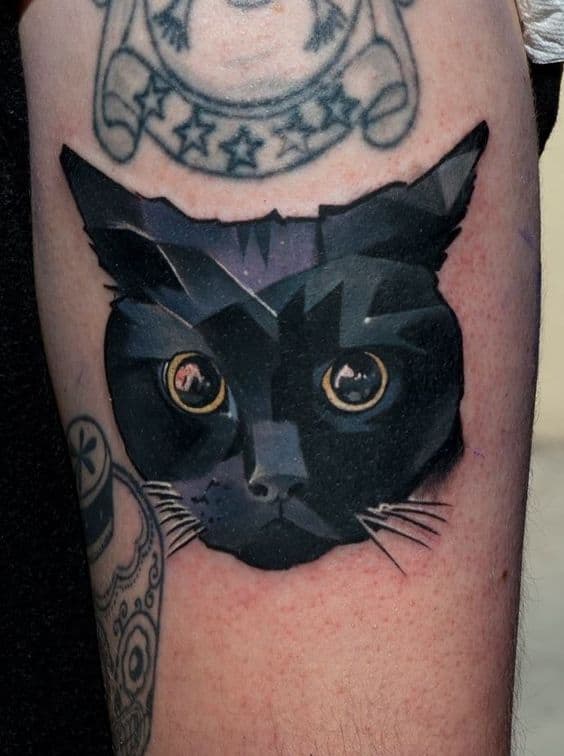 8 tatuagem masculina de gato preto Pinterest