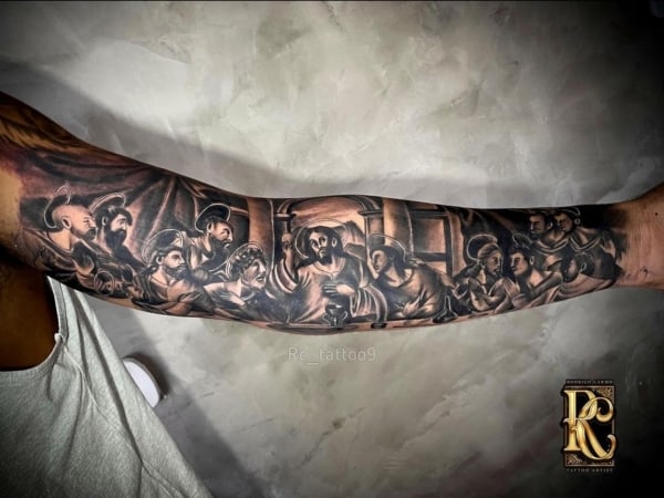 8 tatuagem no braço última ceia @rc tattoo9