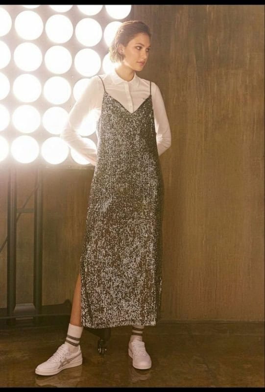 14 look moderno com vestido midi de paetê prata Pinterest