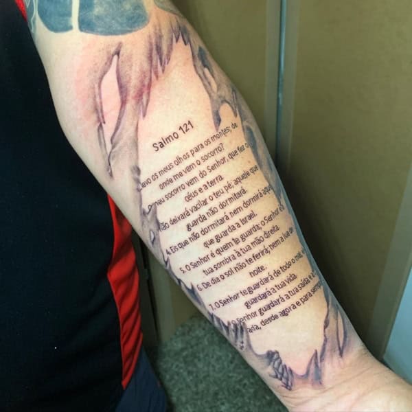 26 tatuagem grande de Salmo no braço @rafatome art