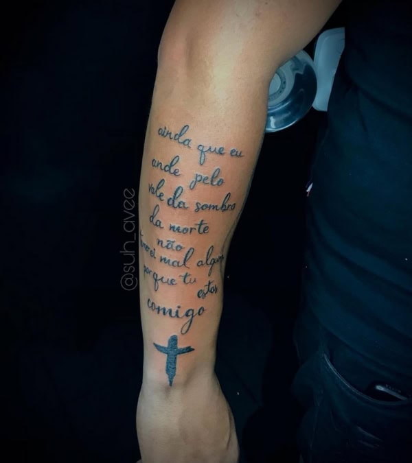 27 tatuagem salmo bíblico no braço @suh avee tattoo