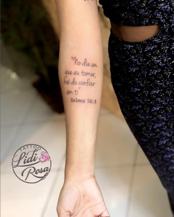 3 tatuagem feminina de salmo bíblico @liditattoo
